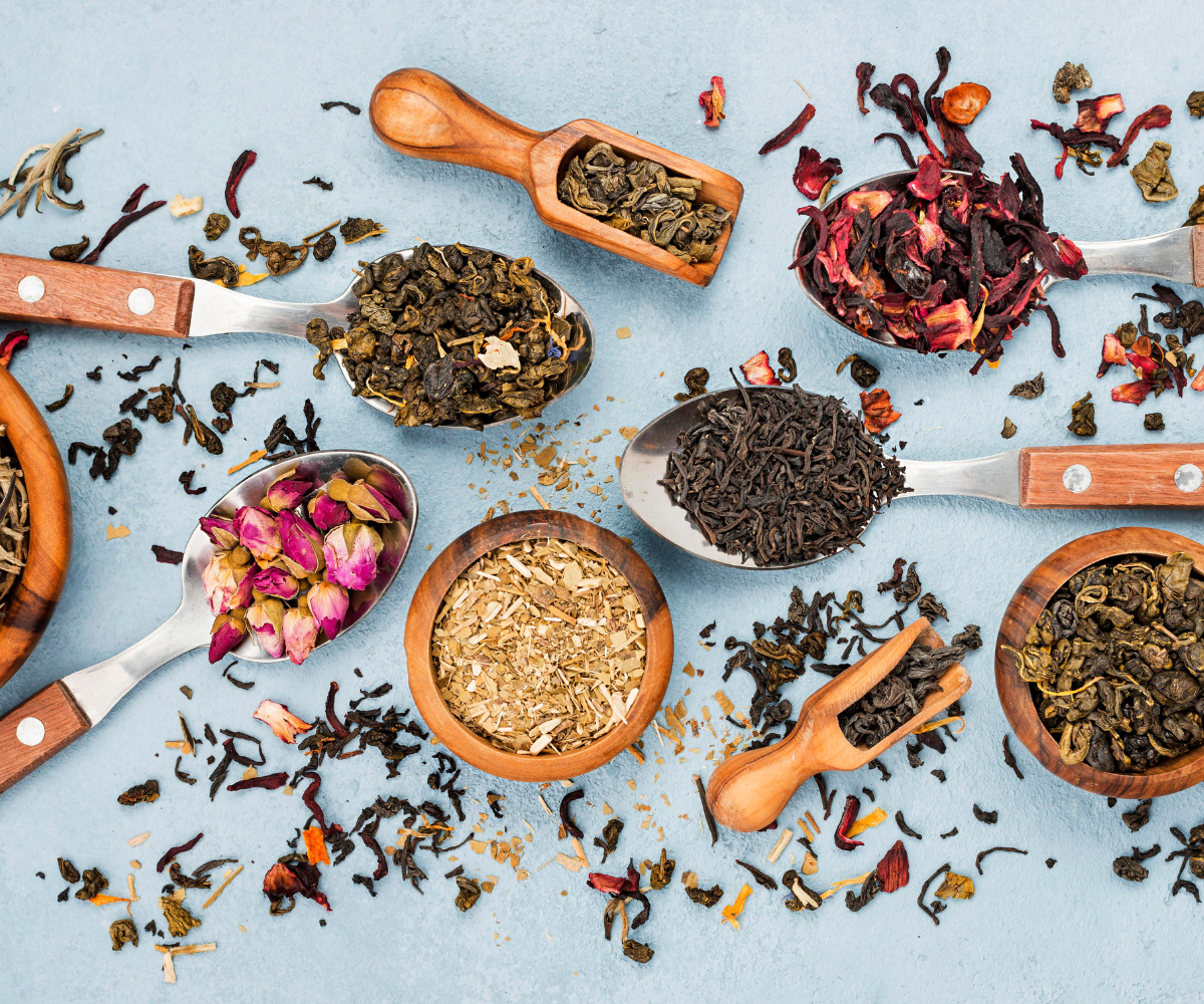 You are currently viewing Herba teák: Az illatos gyógynövények varázslatos világa